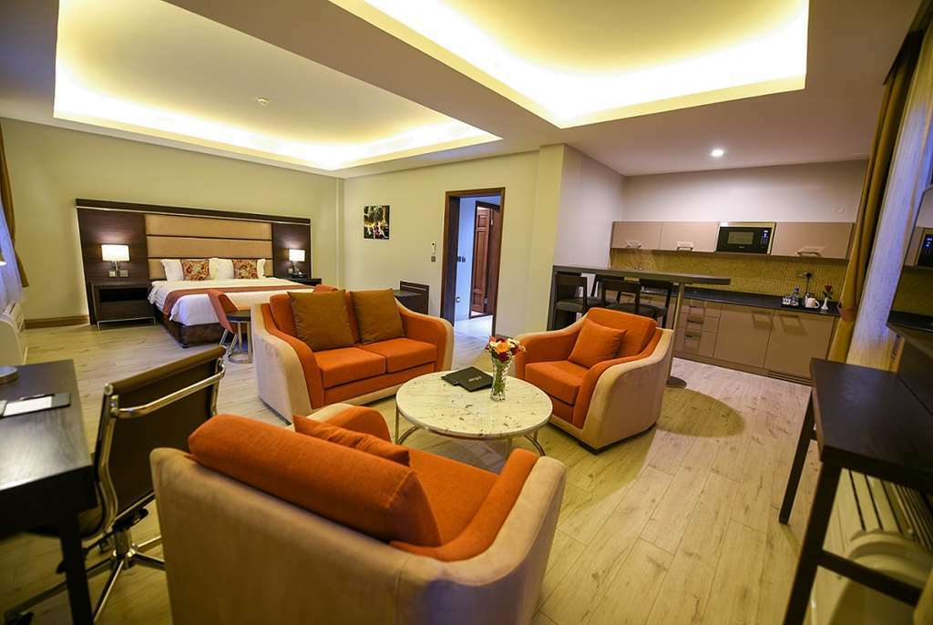 The Athena Hotel Кампала Номер фото
